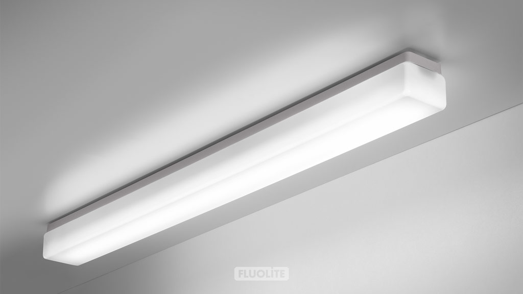 Die diffus abstrahlende Wanne verteilt das Licht gleichmäßig im Raum.