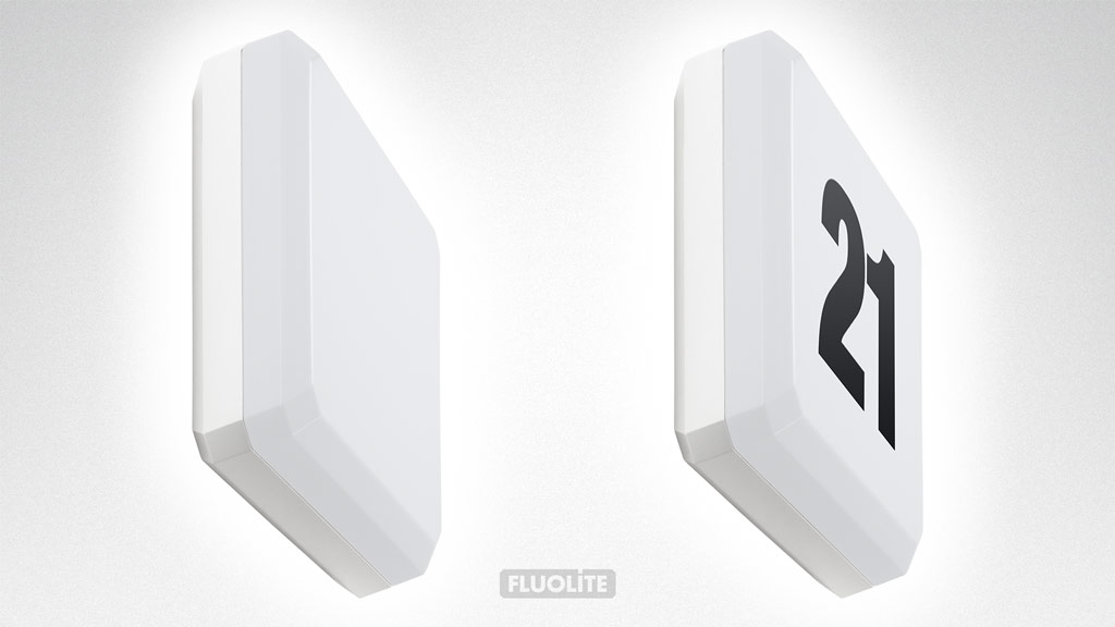 Quadro-Lite als Hausnummernleuchte (rechts) mit Dämmerungsschalter